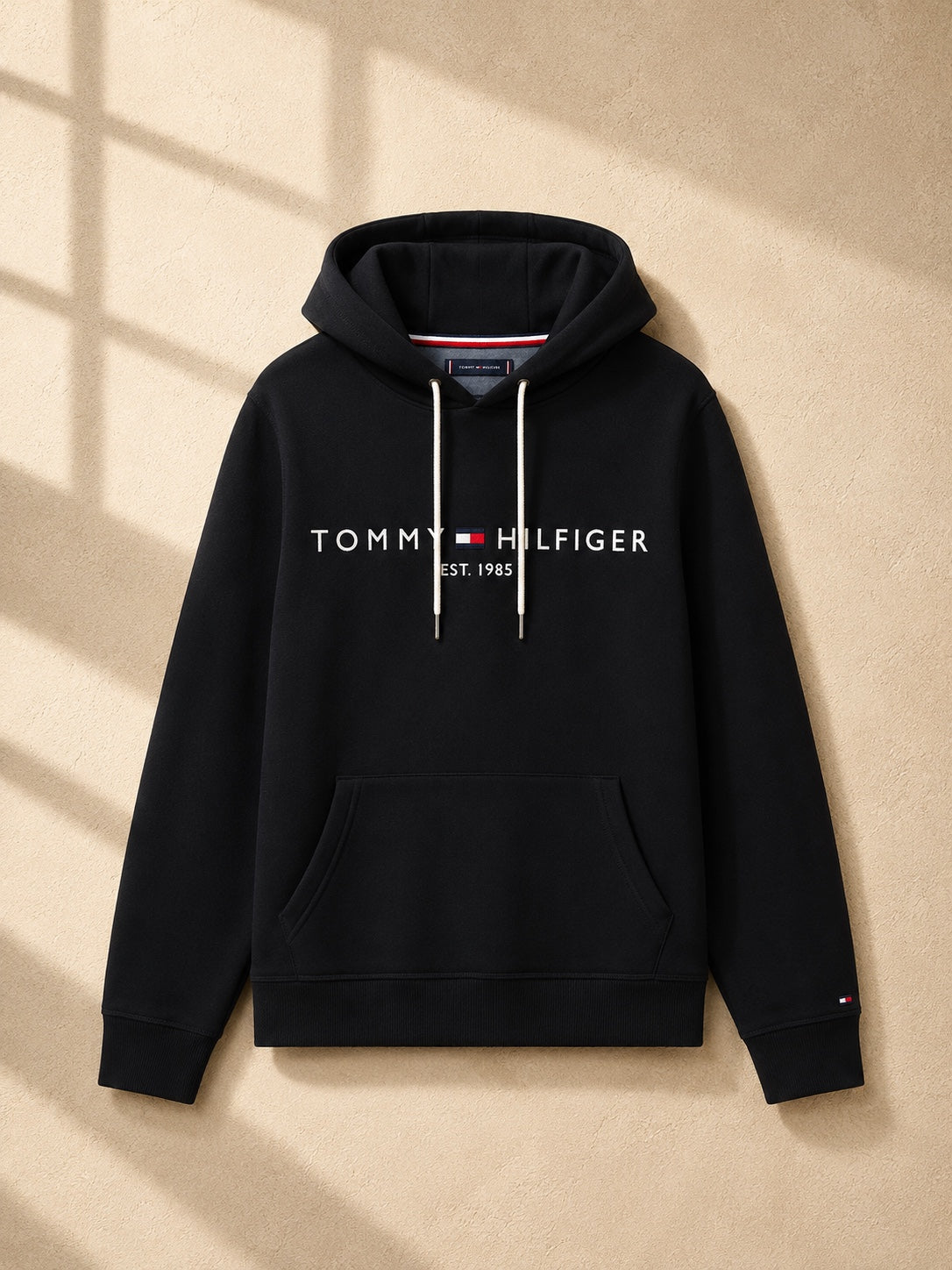 TOMMY HILFIGER DŽEMPERIS | JUODA